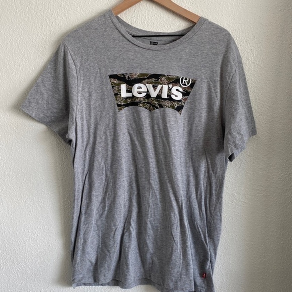 LEVIS T shirt